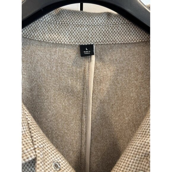 Abbott Elementary Jacket 🎓 Volume 1 Warner Bros Tan Shacket Size L - Picture 4 of 7